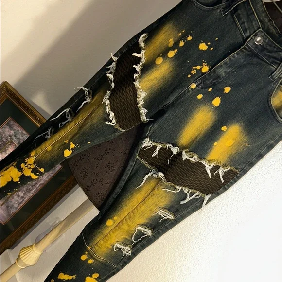 Edgy Yellow Splatter Skinny Jeans